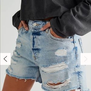 NEW Free People Mid Rise Denim Shorts Size 29